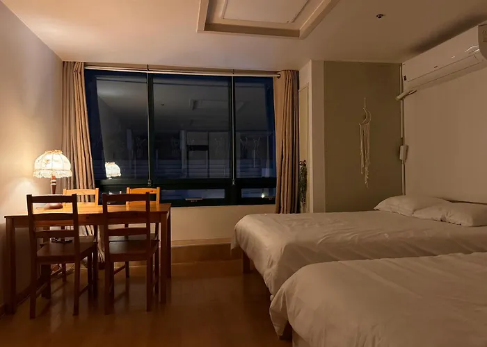 Апартаменты Hongdae Cool Сеул
