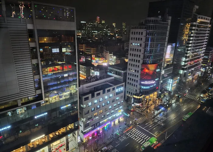 Hongdae Cool Сеул